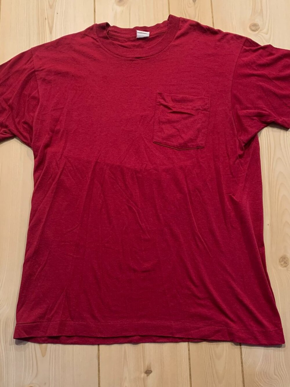 Vintage 80s Fruit of the Loom Single Stitch Retro Burgundy Pocket T-Shirt XL